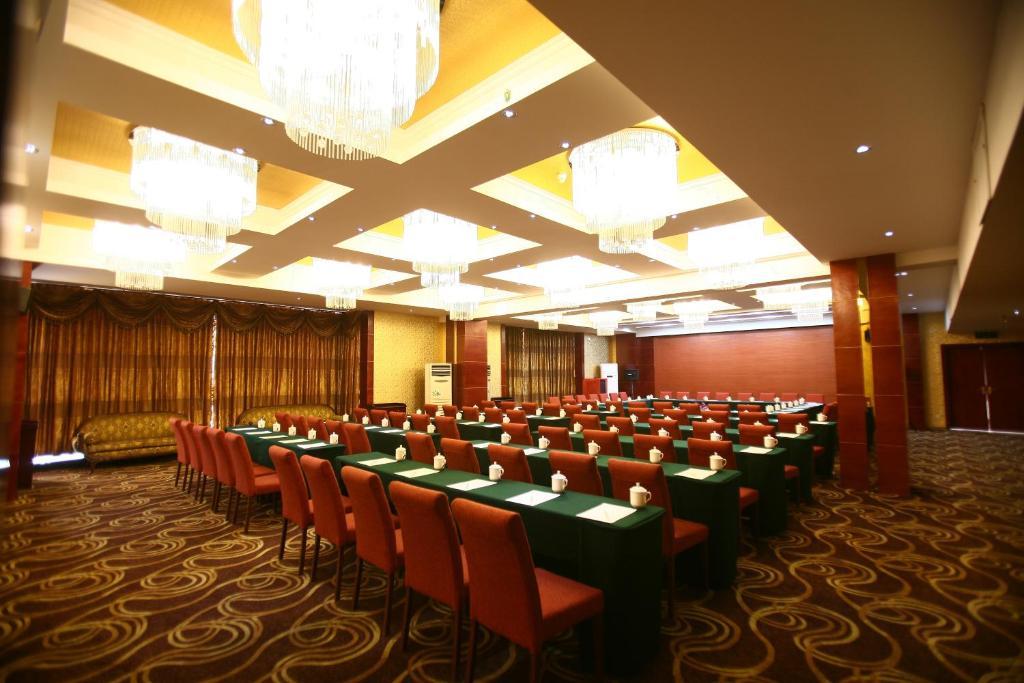Luoyang Grand Hotel الاعمال الصورة