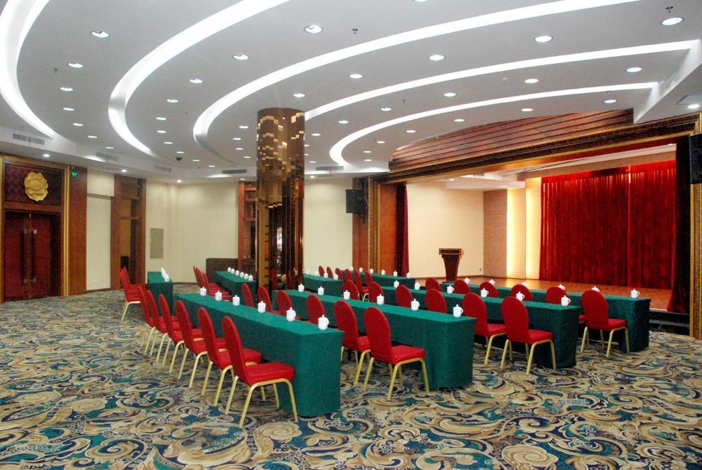 Luoyang Grand Hotel الاعمال الصورة