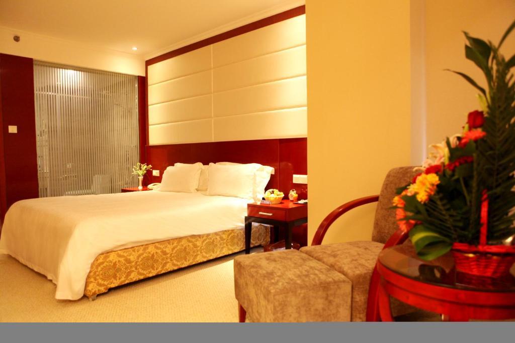 Luoyang Grand Hotel الغرفة الصورة